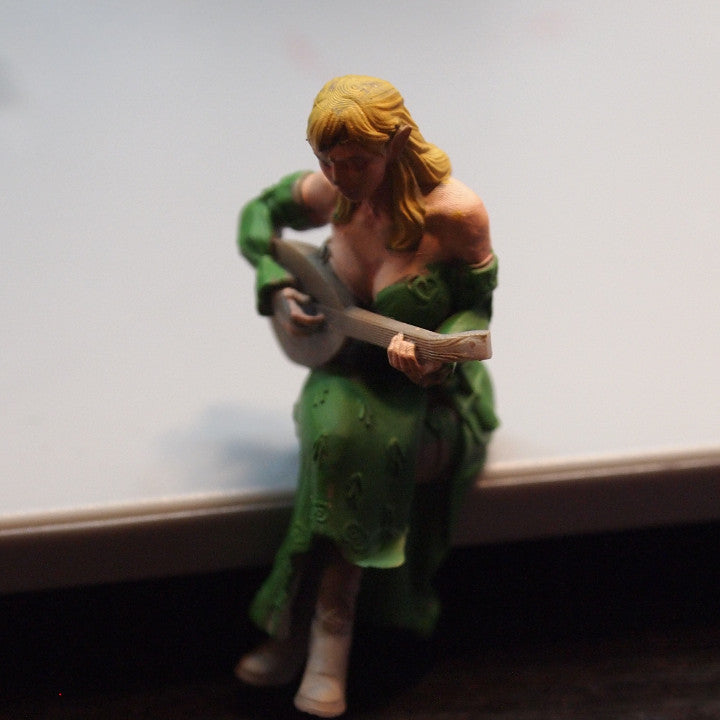 Customer build of Wood Elf Bard Pose 1 shared by PAR