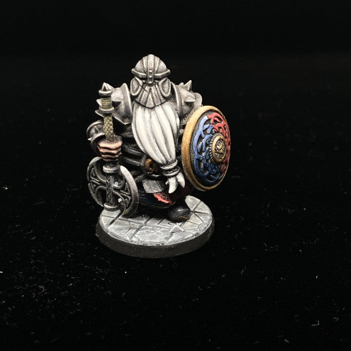 Customer build of Dwarf Iron Guards shared by Le Loup Qui Louche